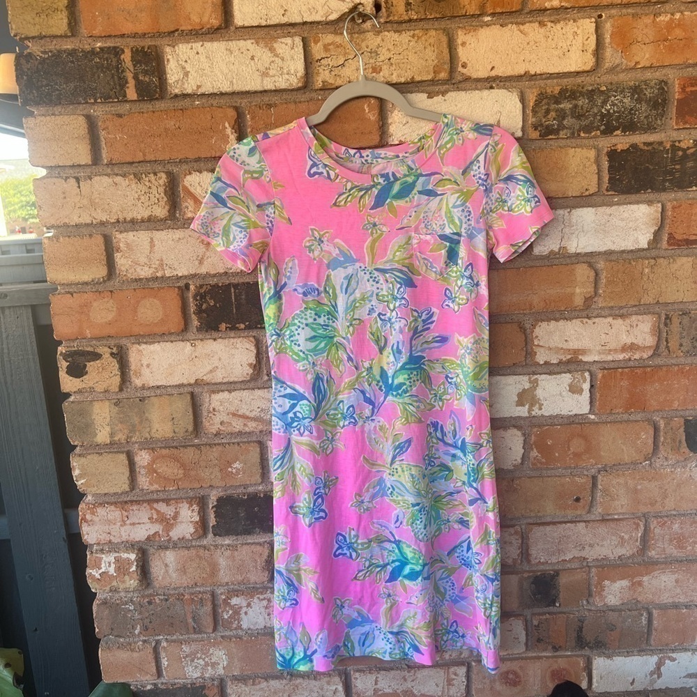 Lilly Pulitzer Floral Print T Shirt Dress - Picture 10 of 10